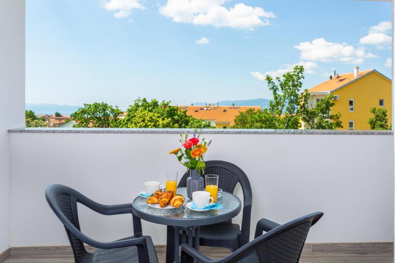 Kvarner Bay - Apartments 2 & 4 Rijeka Exteriör bild