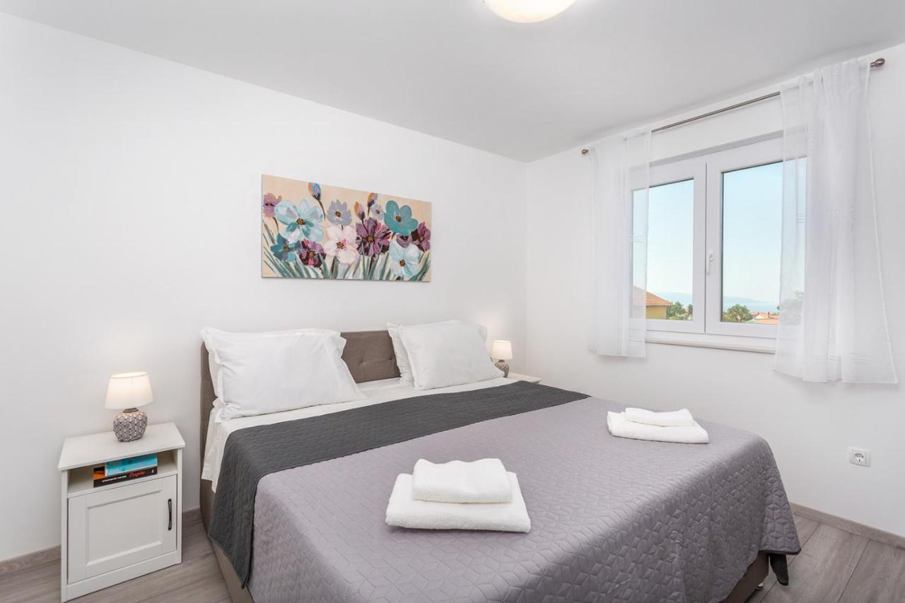 Kvarner Bay - Apartments 2 & 4 Rijeka Exteriör bild